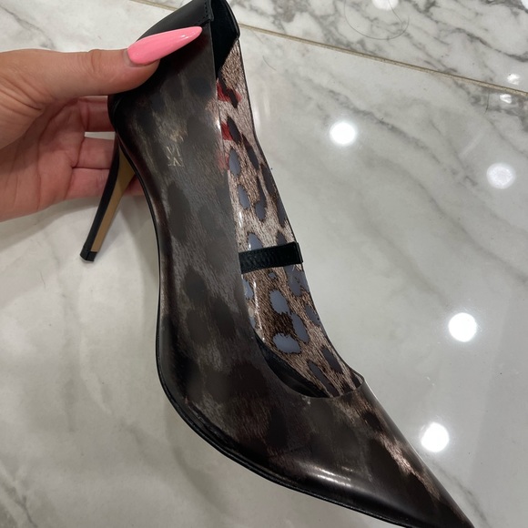 Vince Camuto size 8 leopard pumps never worn - Picture 3 of 5